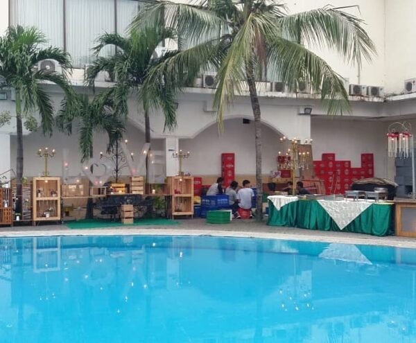 Paket Wedding di Royal Park Swimming Pool