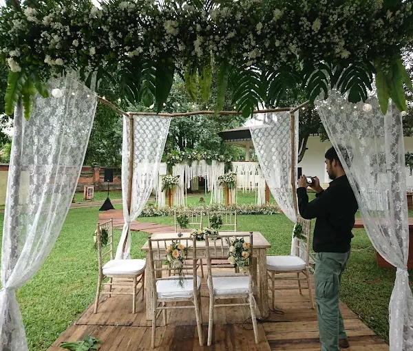 Paket Wedding di Museum Prangko TMII