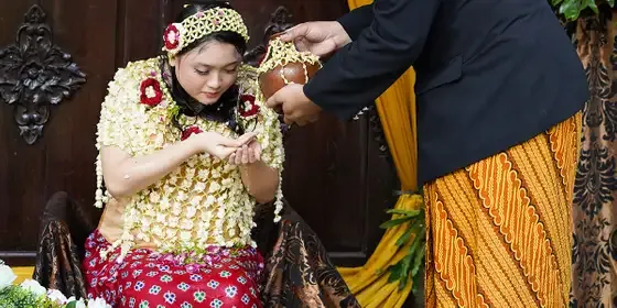 Paket Tasyakuran 7 Bulanan Adat