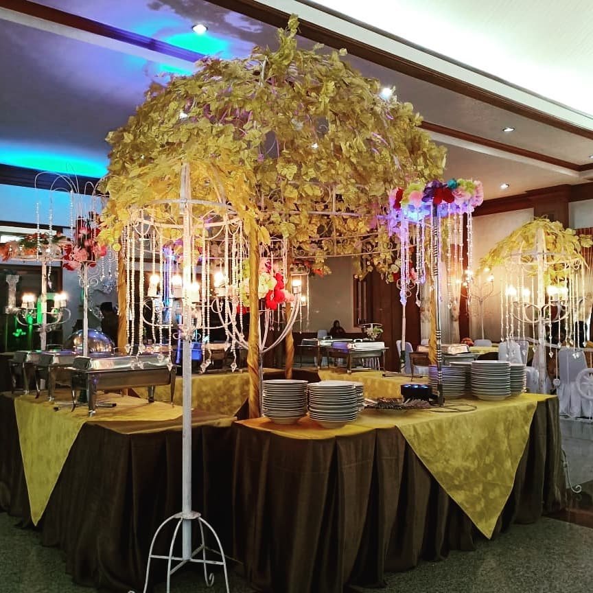 Wedding Romy & Dinar di Gedung Hotel Saptanawa Gresik