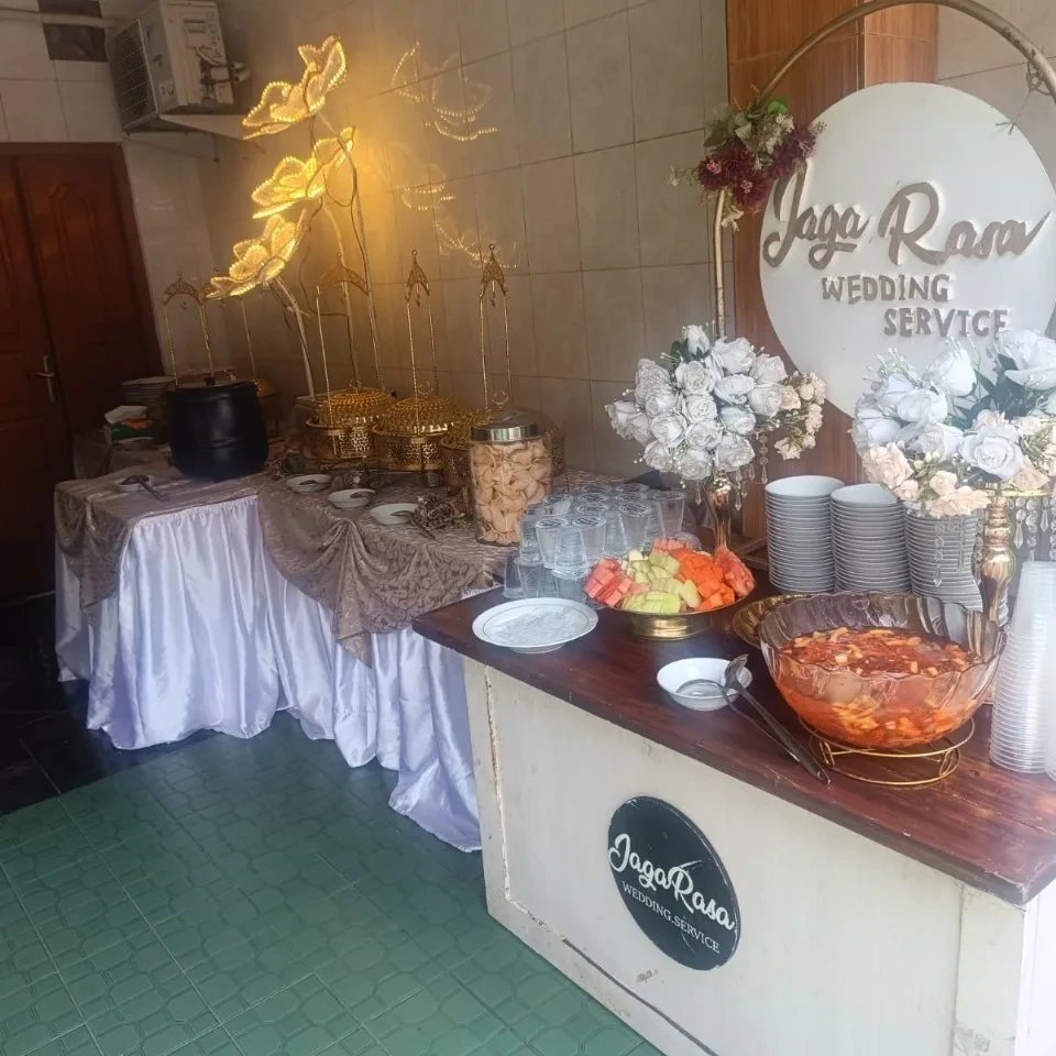 Lamaran Bahru & Laura di  jl. cendana raya Sukmajaya Depok