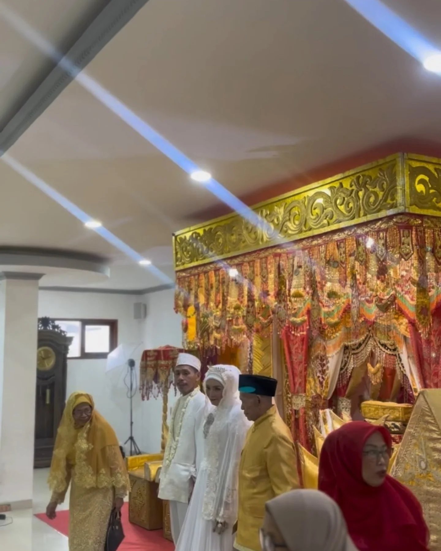 Intimate Wedding Nur & Rika di GSG Masjid Nurul Amal Pelni Depok