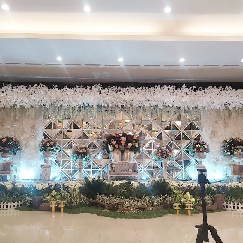Wedding Egi & Lalita di Gedung Graha YKP Surabaya