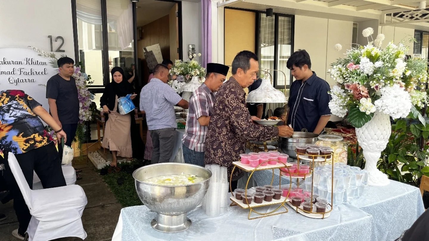 Tasyakuran Khitanan Adik Achmad Fachreel di  Binong Lippo Karawaci Tangerang