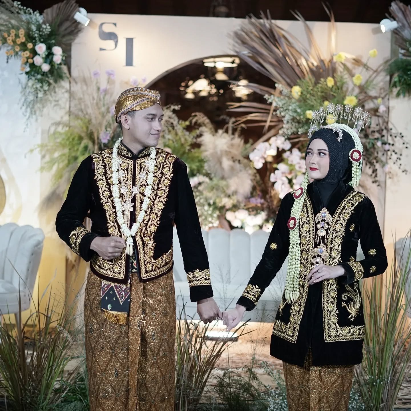 Wedding Setiawan & Irma di Semi Outdoor Venue Joglo Bringin Rejo Surabaya