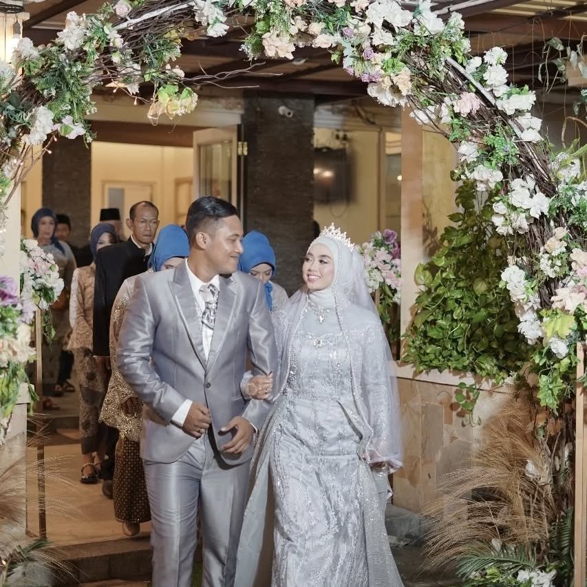 Wedding Bagus & Susi di  Regency 21 Clubhouse Surabaya