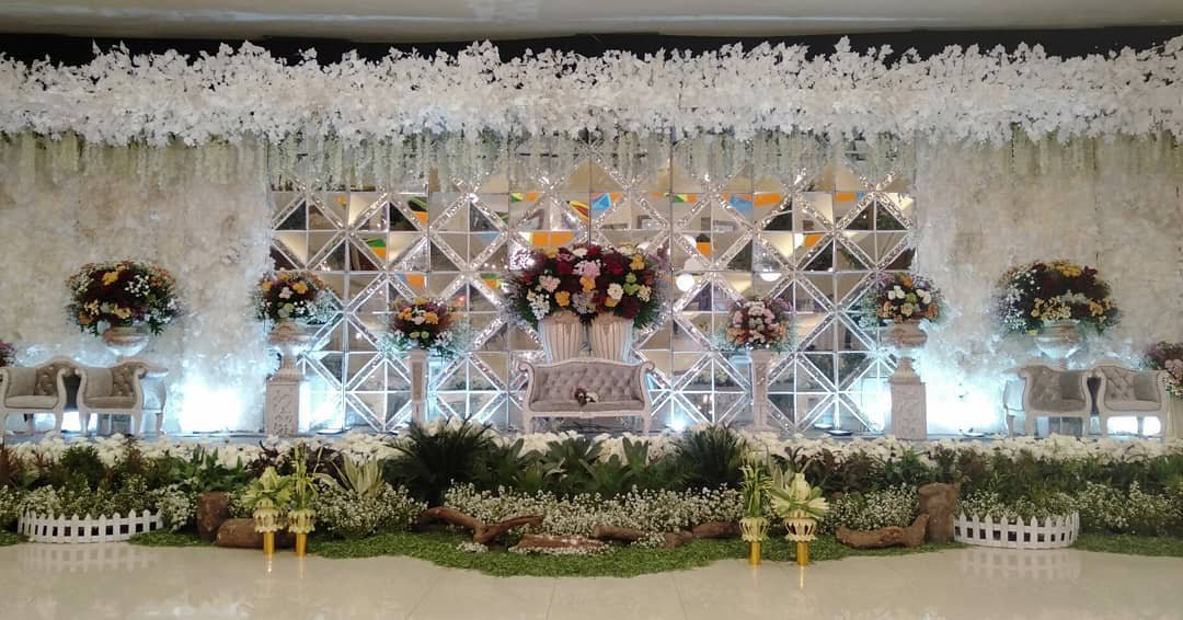 Paket Wedding di Graha YKP Surabaya