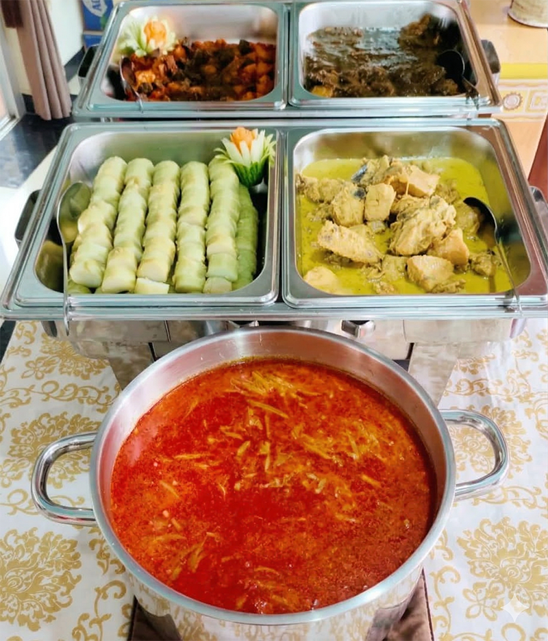 Prasmanan ketupat lengkap